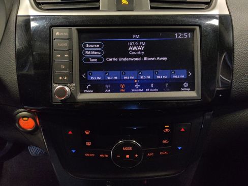 Used 2019 Nissan Sentra SR image 25