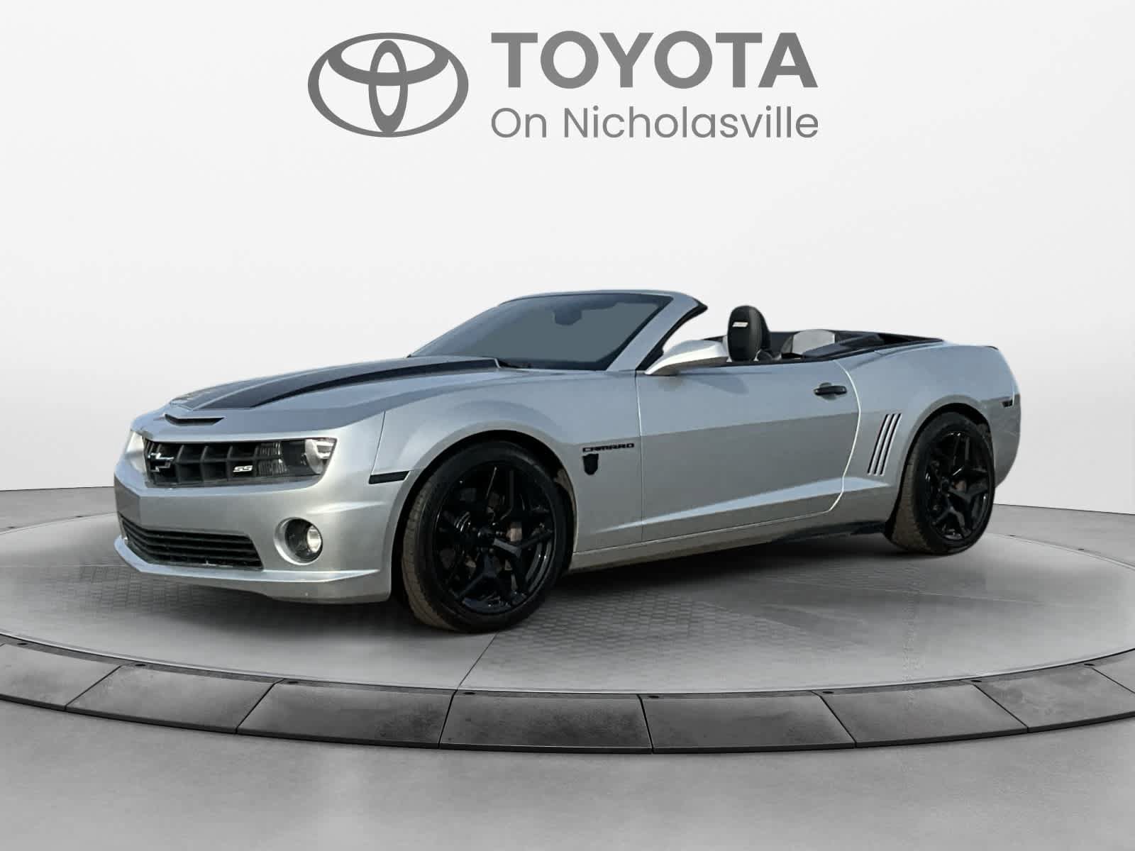 Used 2012 Chevrolet Camaro SS RWD image 1