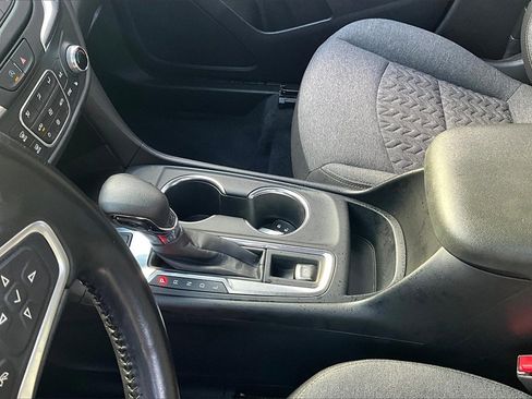 Used 2022 Chevrolet Equinox LT image 18