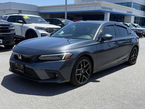 Used 2023 Honda Civic Sport Touring image 5