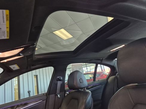 Used 2018 BMW 540i image 18
