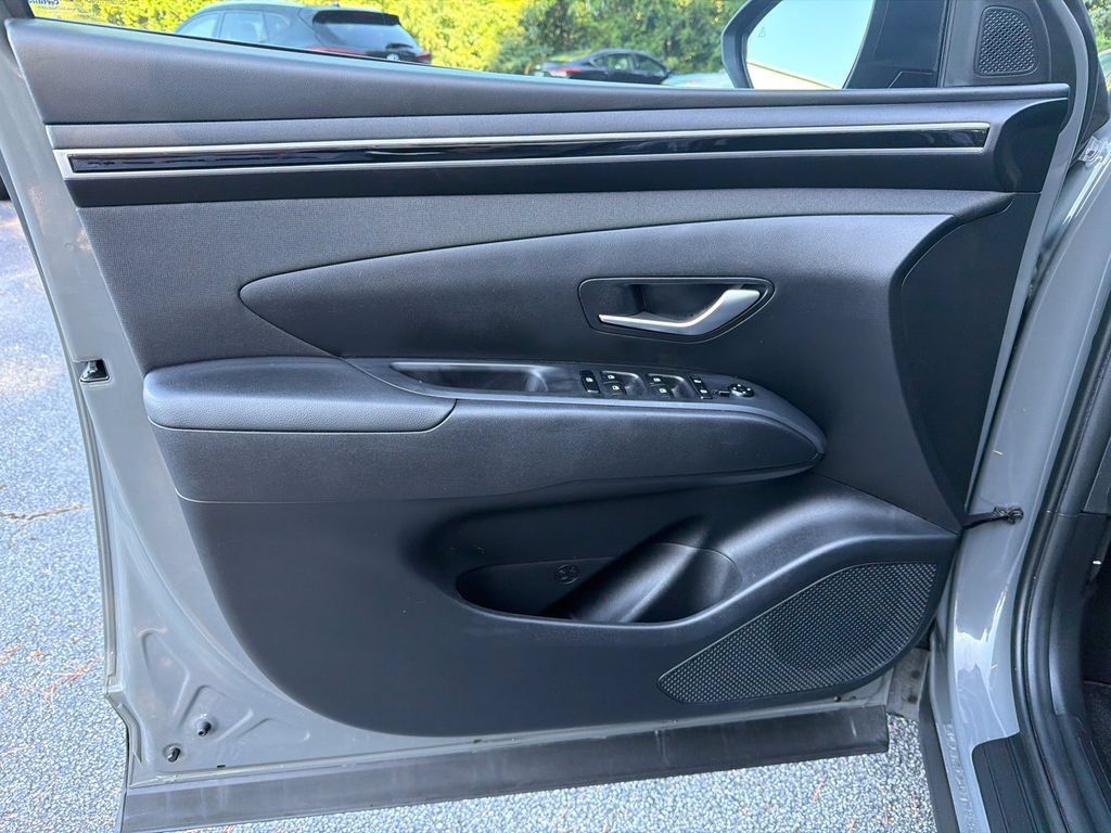 Used 2024 Hyundai Tucson SEL w/ Convenience Package FWD image 10