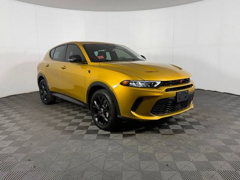 Used 2024 Dodge Hornet R/T w/ R/T Blacktop Package AWD/4WD image 3
