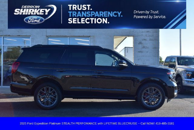 Used 2025 Ford Expedition Platinum w/ Stealth Performance Package AWD/4WD image 3