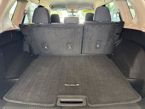 Certified 2025 Nissan Rogue S FWD image 24