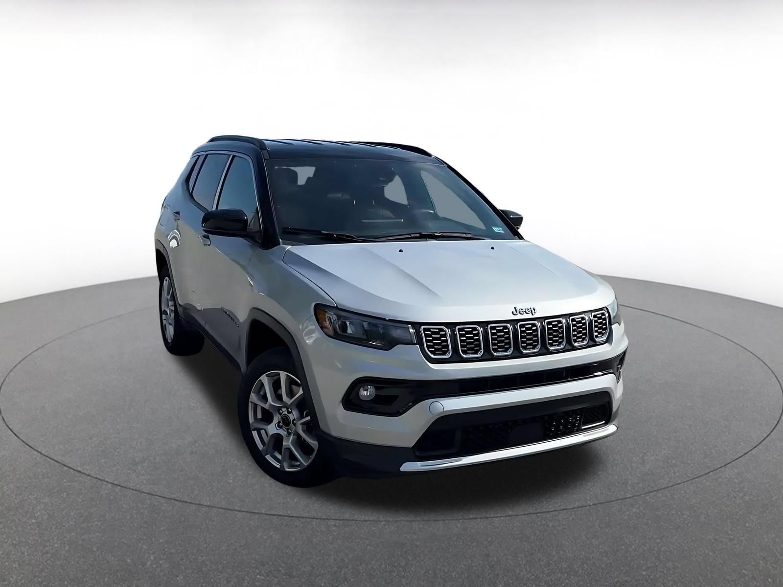 Used 2025 Jeep Compass Limited AWD/4WD image 3