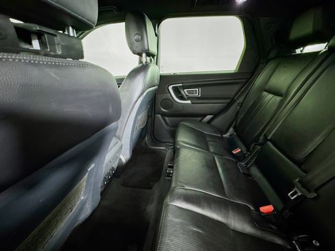 Used 2019 Land Rover Discovery Sport HSE image 24