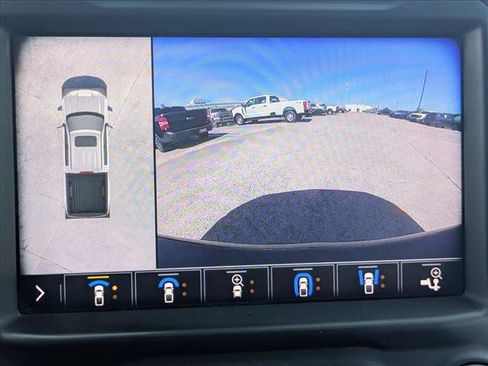 Used 2019 Chevrolet Silverado 1500 High Country w/ Technology Package AWD/4WD image 14
