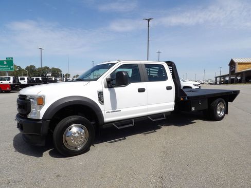 Used 2021 Ford F550 image 3