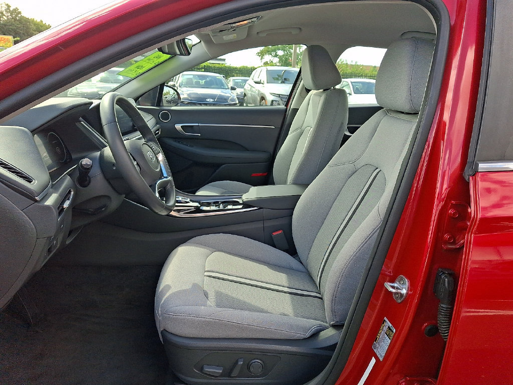 Used 2020 Hyundai Sonata SEL w/ Convenience Package FWD image 13