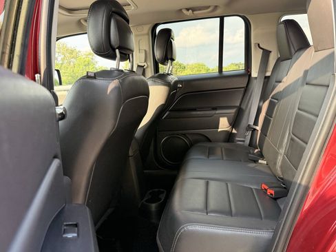 Used 2015 Jeep Patriot High Altitude AWD/4WD image 21