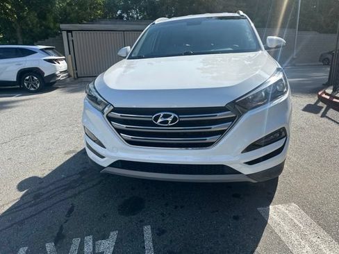 Used 2018 Hyundai Tucson Limited w/ Cargo Package FWD image 2