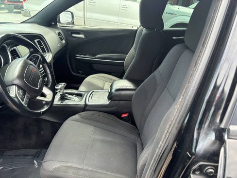 Used 2016 Dodge Charger SXT AWD/4WD image 7