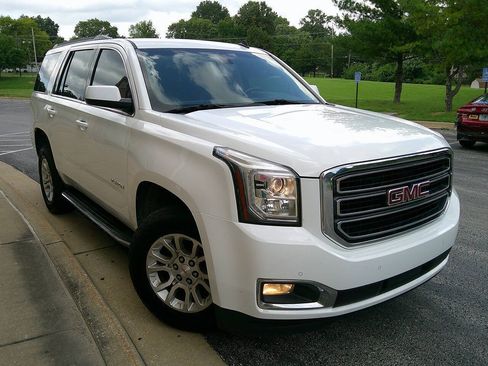 Used 2015 GMC Yukon SLE RWD image 4