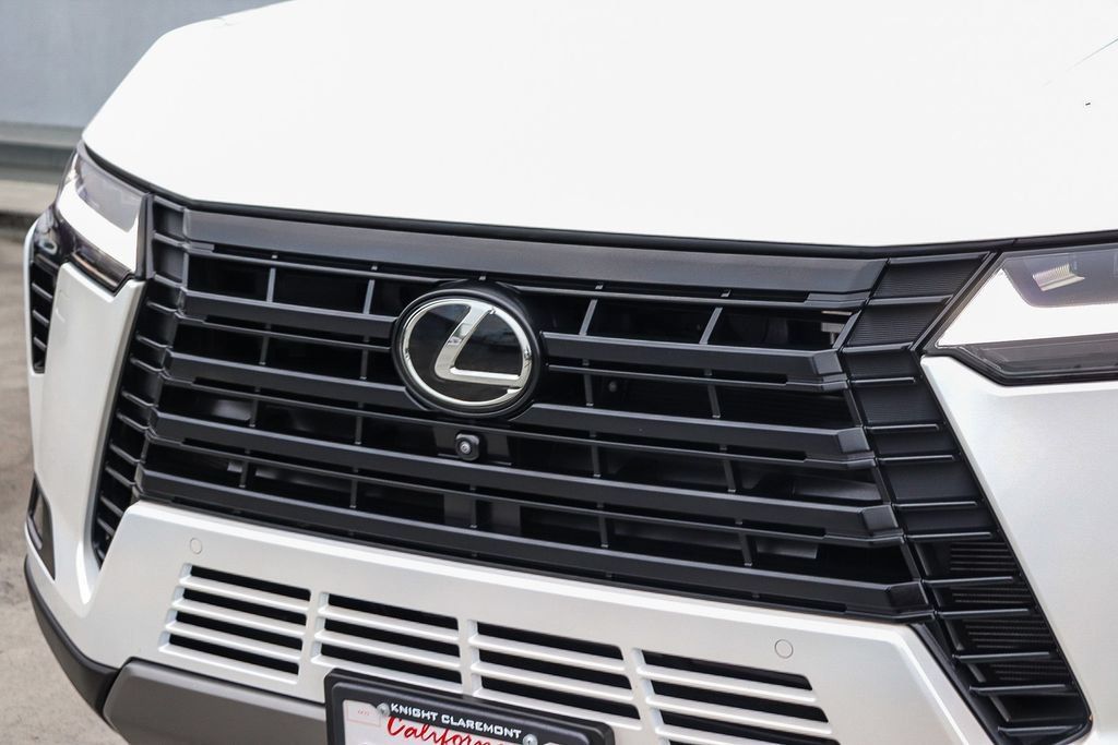 Used 2025 Lexus GX 550 AWD/4WD image 6
