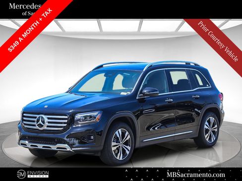 Used 2026 Mercedes-Benz GLB 250 4MATIC image 1