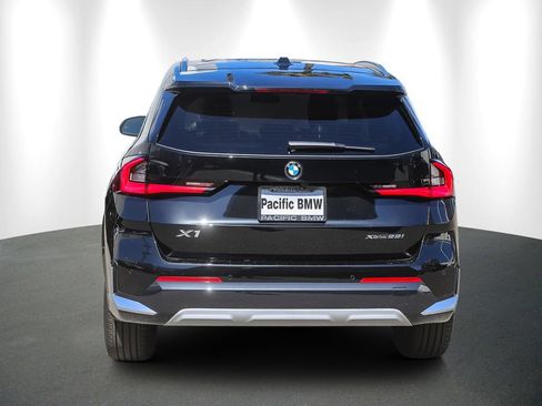 New 2026 BMW X1 xDrive28i w/ Technology Package AWD/4WD image 5