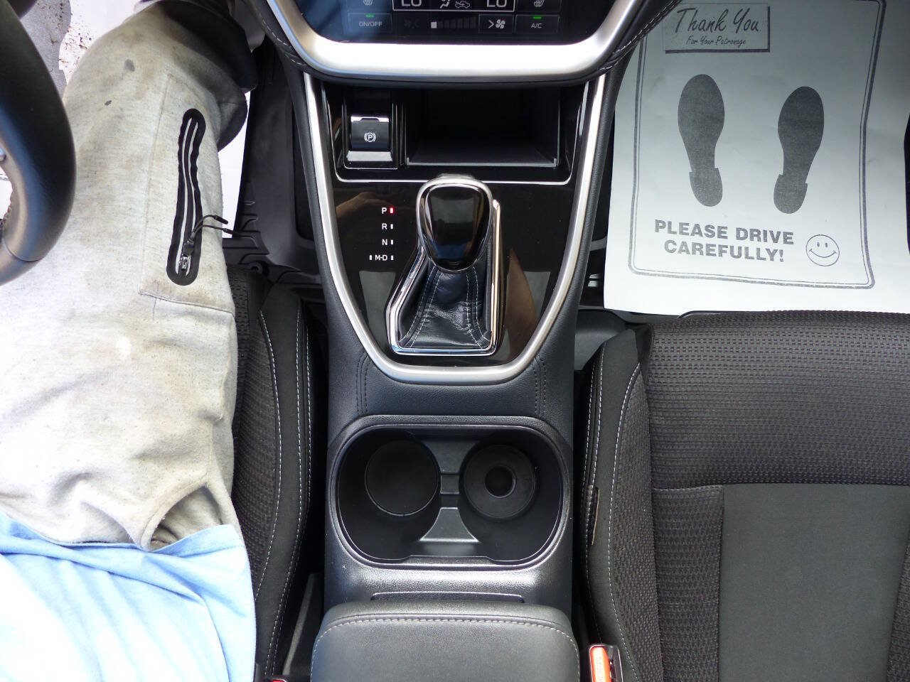 Used 2023 Subaru Outback Premium AWD/4WD image 34