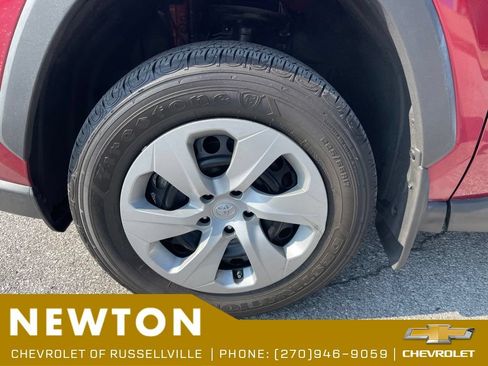 Used 2023 Toyota RAV4 LE FWD image 19