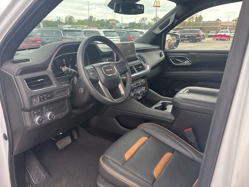 Used 2023 GMC Yukon AT4 image 12