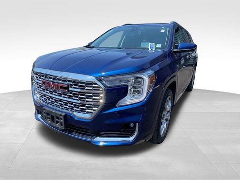 Used 2023 GMC Terrain Denali image 6