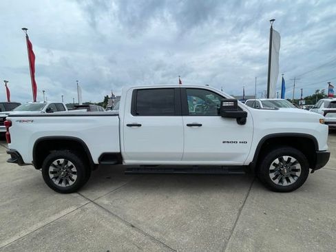 Used 2024 Chevrolet Silverado 2500 Custom w/ Custom Value Package AWD/4WD image 7