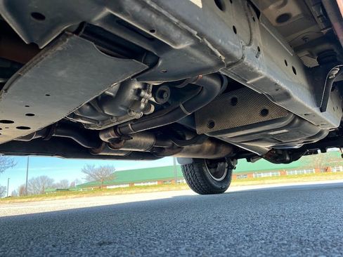 Used 2023 Nissan Frontier SV w/ SV Convenience Package image 43