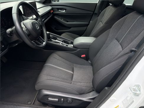Used 2025 Honda Accord Sport image 19
