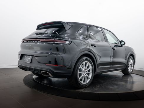 Certified 2026 Porsche Cayenne AWD/4WD image 7