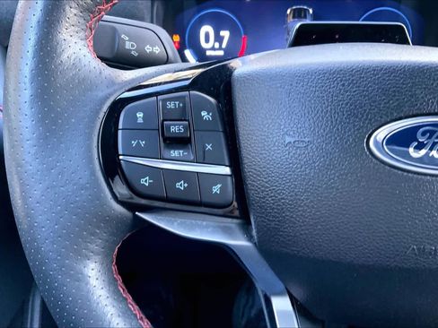 Used 2025 Ford Explorer ST-Line w/ ST-Line Street Pack image 23