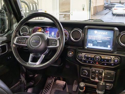 Used 2021 Jeep Wrangler Unlimited Sahara image 11