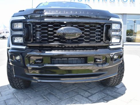 Used 2025 Ford F450 Lariat w/ FX4 Off-Road Package image 41