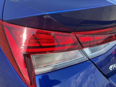 Used 2023 Hyundai Elantra Limited FWD image 27