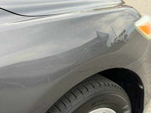 Used 2010 Toyota Camry LE FWD image 15