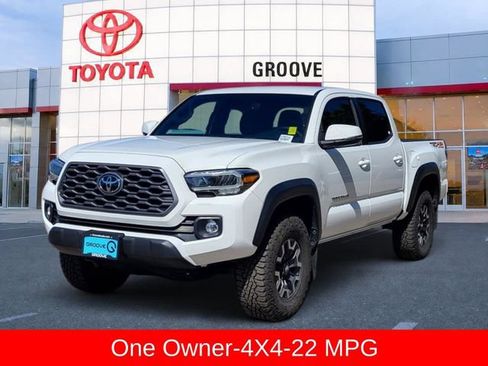 Used 2023 Toyota Tacoma TRD Off-Road w/ Technology Package AWD/4WD image 1