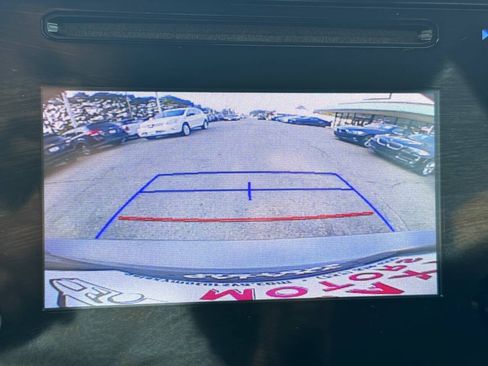 Used 2019 Toyota Corolla LE FWD image 18