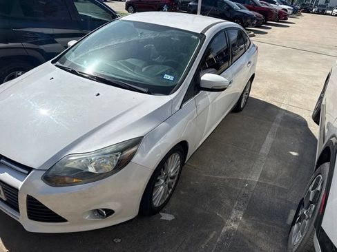 Used 2013 Ford Focus Titanium FWD image 1