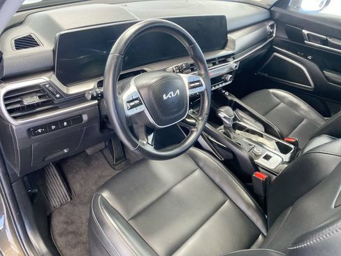 Certified 2024 Kia Telluride S w/ S Sunroof Package FWD image 21