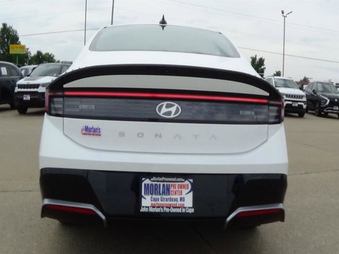 Used 2025 Hyundai Sonata SEL FWD image 7