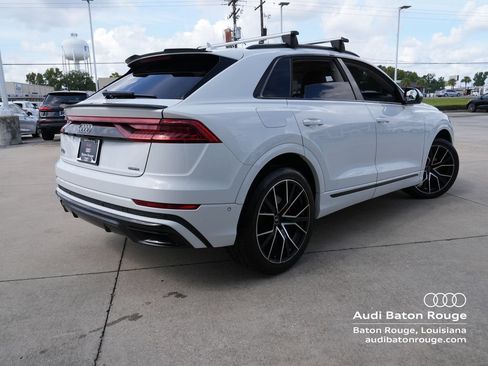 Used 2021 Audi Q8 Premium Plus w/ Premium Plus Package AWD/4WD image 5