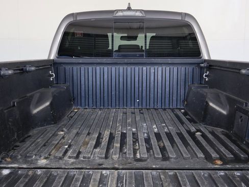 Used 2021 Toyota Tacoma TRD Sport w/ Technology Package image 14