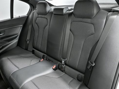 Used 2018 BMW M3 image 20