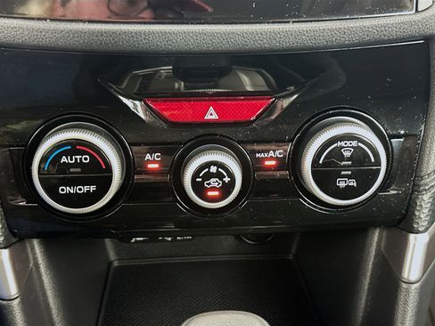 Used 2019 Subaru Forester Premium image 23