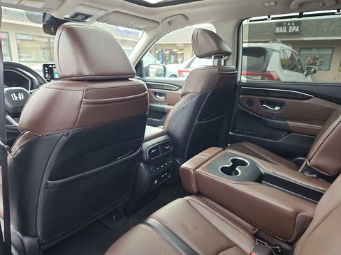 Used 2023 Honda Pilot Elite image 25