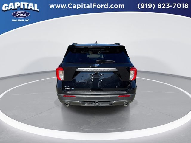 New 2024 Ford Explorer XLT w/ Equipment Group 202A RWD image 8