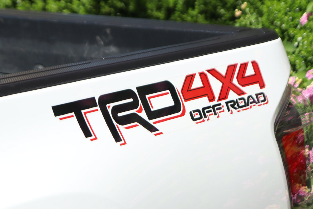 Used 2021 Toyota Tacoma TRD Off-Road w/ Technology Package AWD/4WD image 45