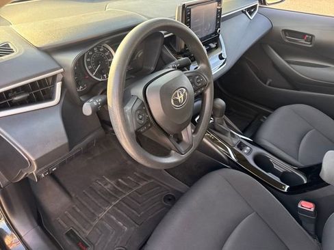 Used 2022 Toyota Corolla LE image 21