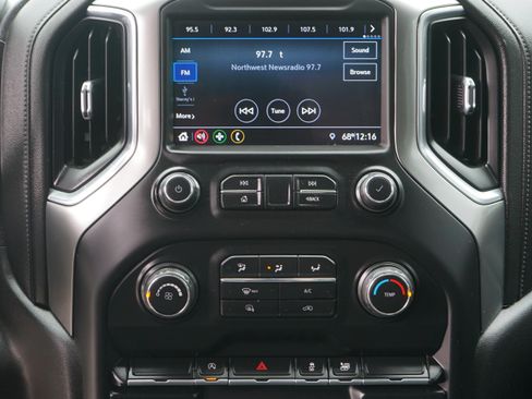 Used 2020 Chevrolet Silverado 1500 LT AWD/4WD image 18