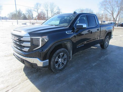 New 2026 GMC Sierra 1500 SLE image 10