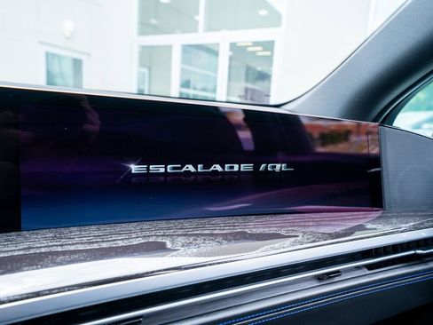 Used 2026 Cadillac Escalade IQL Sport 1 AWD/4WD image 47